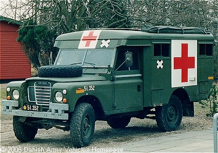 Landrover 109 SIII, 4 x 4, 24 V, D (Front view, left side)