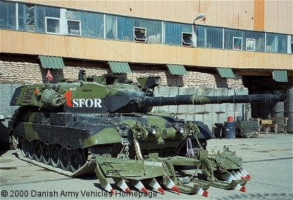 Leopard 1A5 (SFOR) with RAMTA mine plough (Front view, right side)