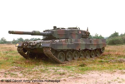 Leopard 2A4 (Front view, left side)