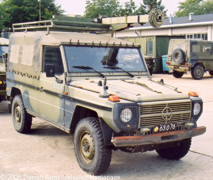 Mercedes 290 GD, 4 x 4, 12V, D (Front view, right side)