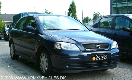 Opel Astra G, 4 x 2, 12V (Front view, right side)