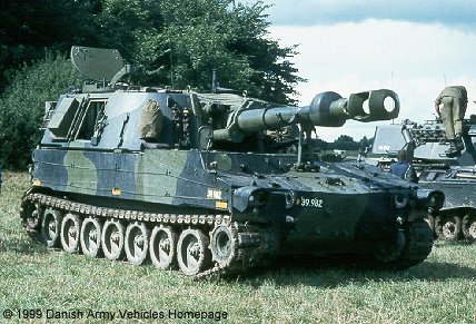 M109 (Front view, right side)