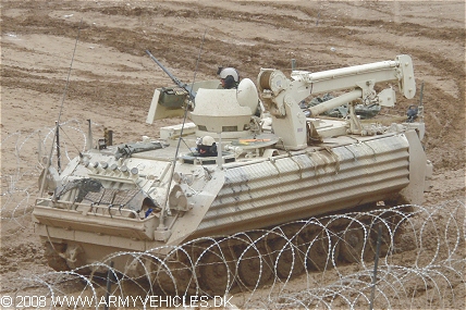 M113G3 DK "Fitters Vehicle" (Front view, left side)