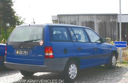Opel Astra Caravan, 4 x 2, 12V (Rear view, right side)